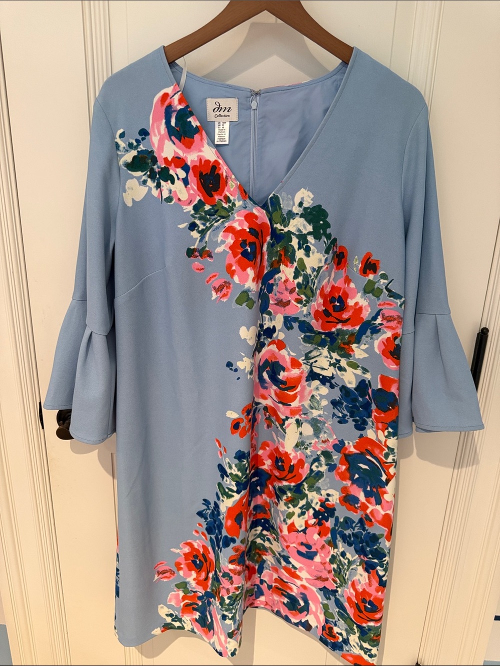 DM Collection Light Blue Floral V-Neck Shift Dress